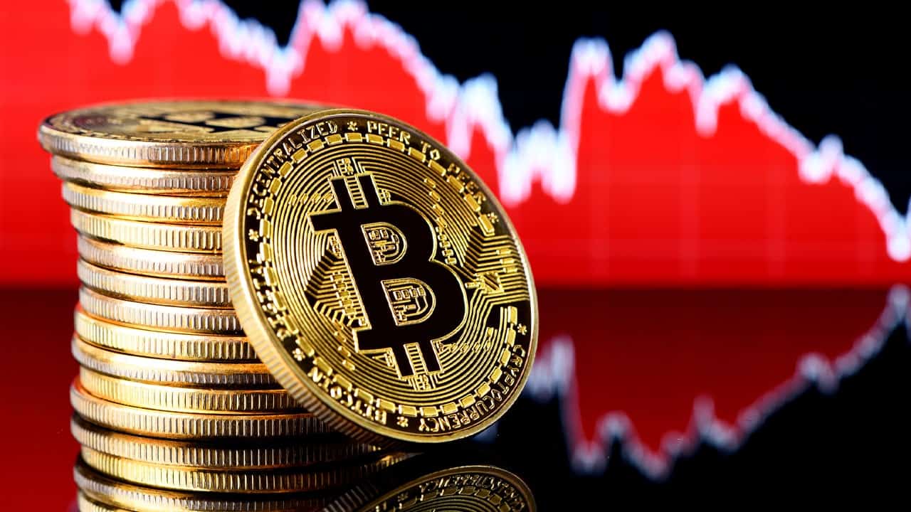 Prohibiciones de China desploman el precio de Bitcoin 15%