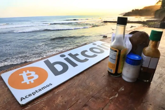 El Salvador: Crecen las tensiones en el país latino por la implementación de la Ley Bitcoin