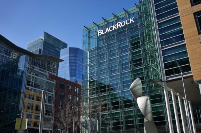 BlackRock lanza primer fondo de inversión privado en Bitcoin