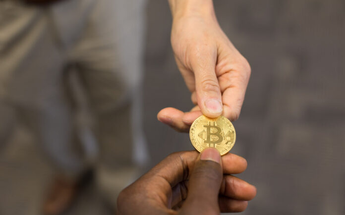 Hal Finney recibe la primera transacción de Bitcoin