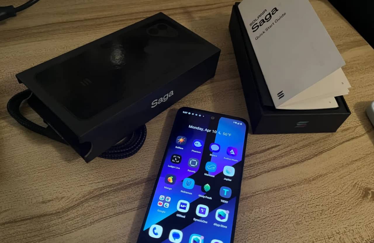 Solana abre los pedidos al público de su smartphone blockchain Saga