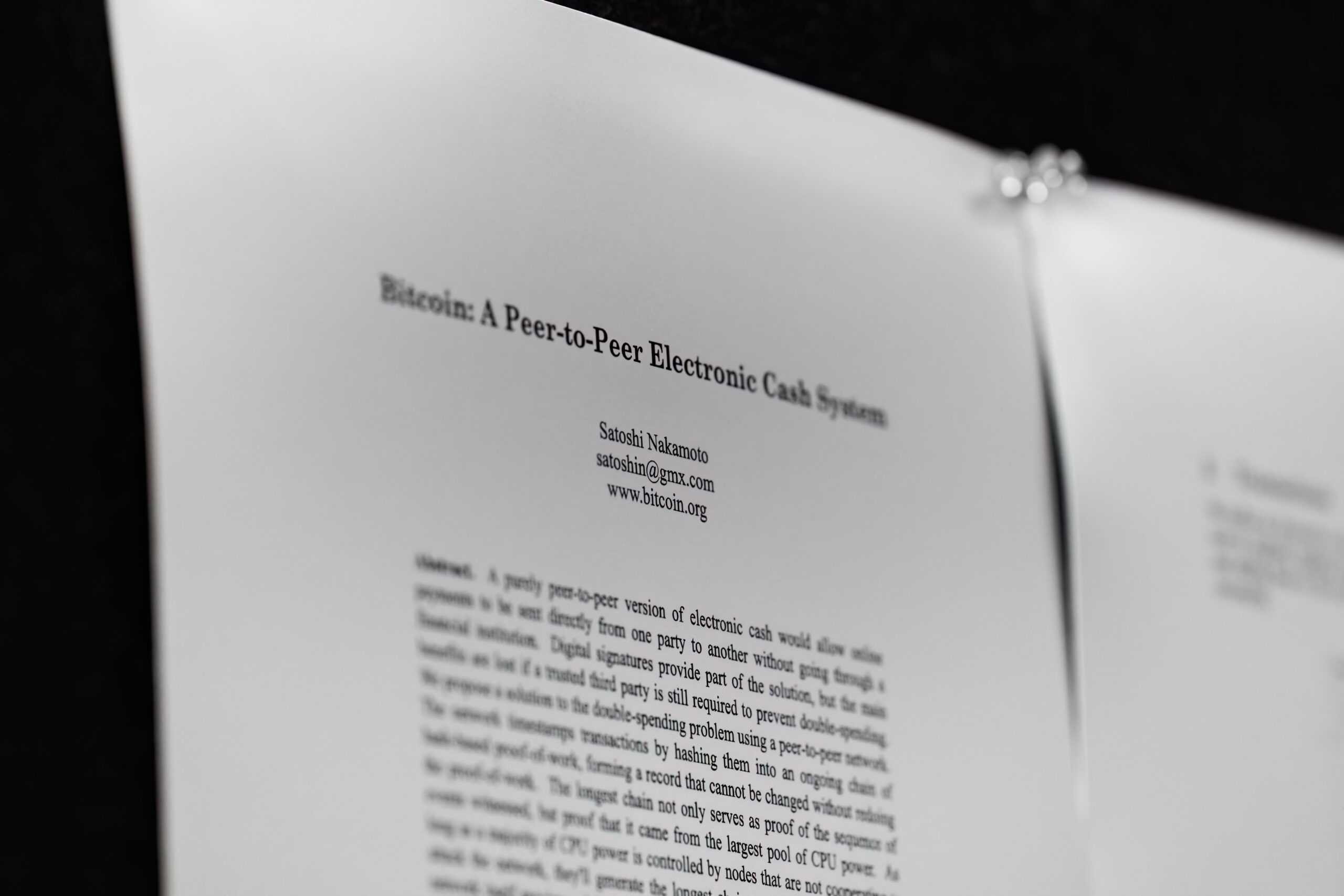 Qué es el whitepaper de Bitcoin? Se cumplen 15 años desde la publicación del  histórico “libro blanco”