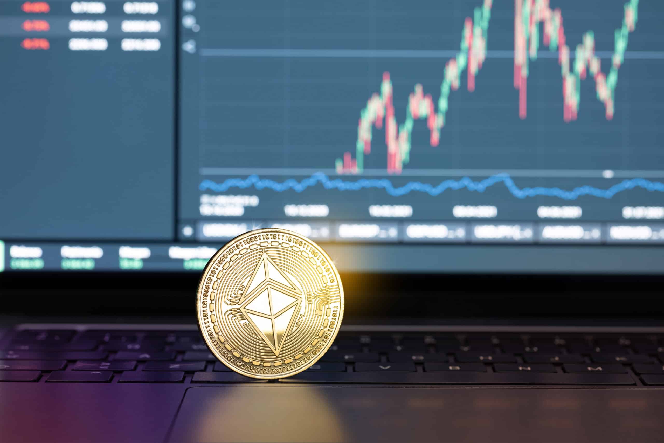 Cómo ha reaccionado el precio de Ethereum (ETH) a la aprobación de los ETF  spot?