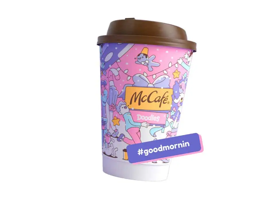 McDonald's se une a Doodles para crear una colección de tazas navideñas limitadas y NFTs