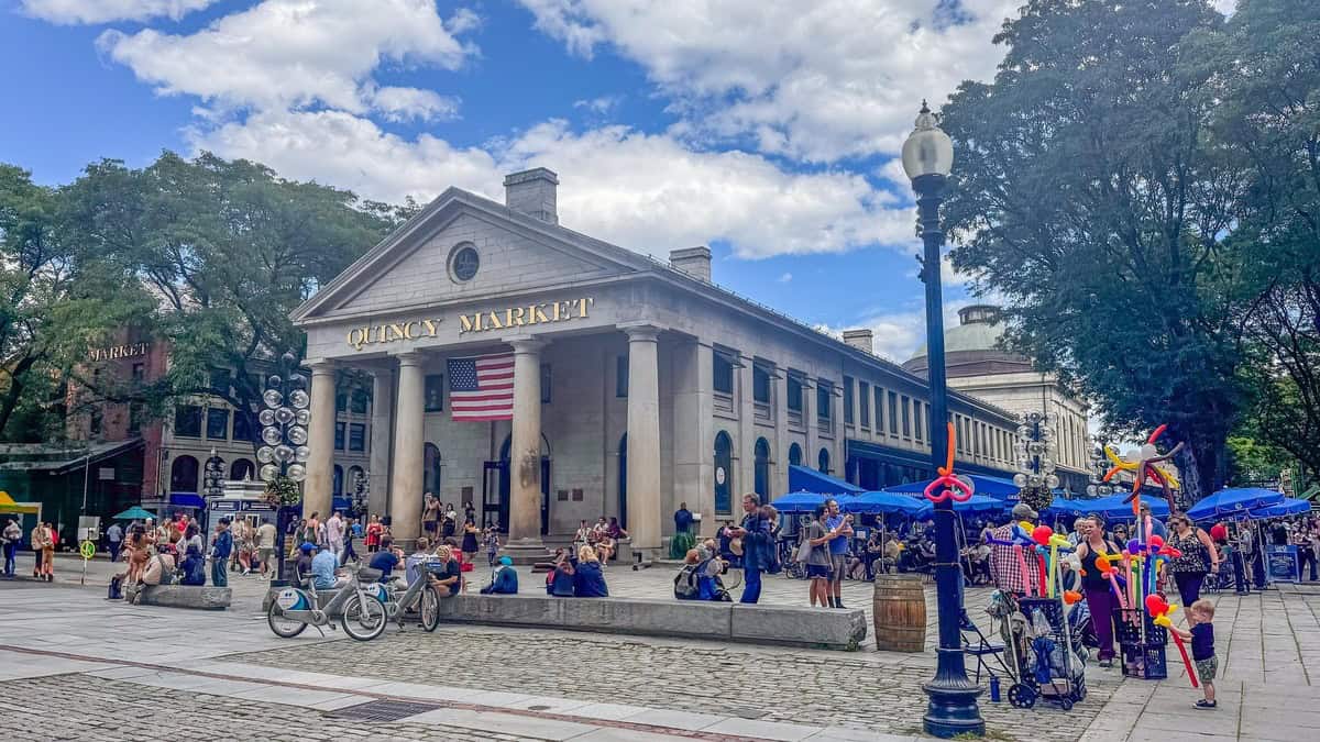 Massachusetts proposes a Bitcoin strategic reserve, with plans to invest up  to $900 million in BTC