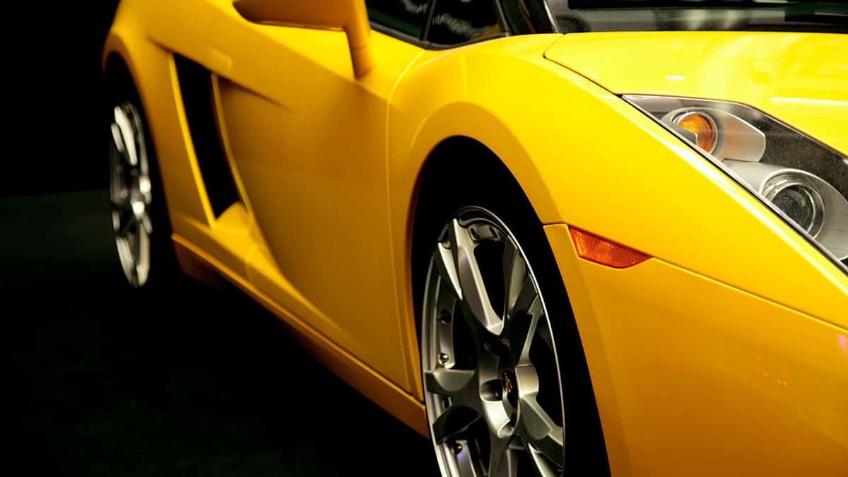 Voitures de luxe avec Bitcoin : comment acheter des Lamborghini avec des  cryptomonnaies