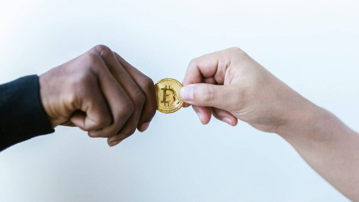 La DeFi révolutionne le prêt de crypto-monnaies et laisse derrière elle la  finance centralisée