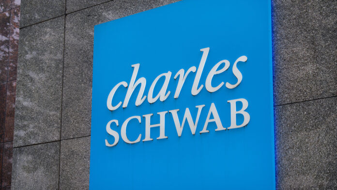 Charles Schwab se unirá al juego cripto: planea abrir el comercio al contado muy pronto