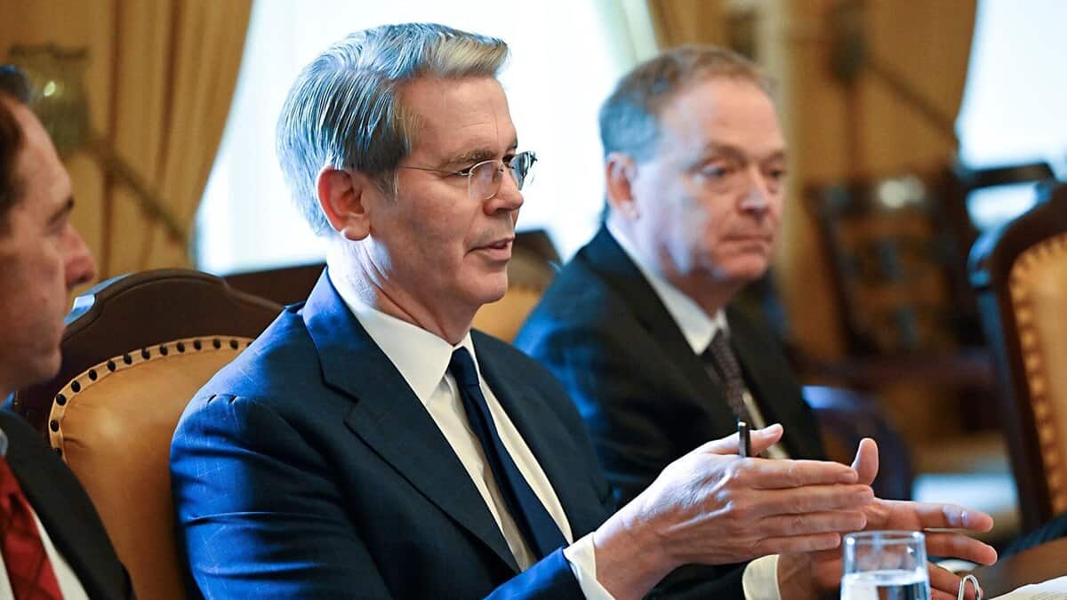 Scott Bessent launches crypto offensive: proposes using blockchain for  digital payments in the US