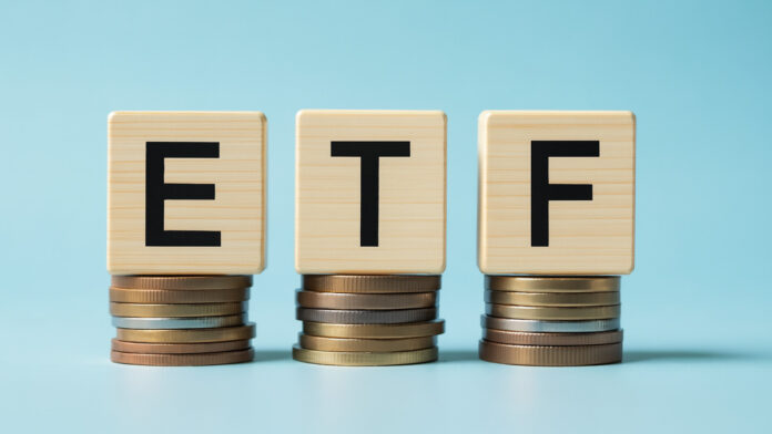 El mes que todos esperaban: Los ETF de SOL, XRP y más listos para la luz verde en octubre