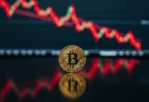 Bitcoin se tambalea: expertos vigilan soporte clave que podría evitar una caída de miles de dólares Bitcoin se tambalea: este es el soporte clave que podría evitar una caída de miles de dólares