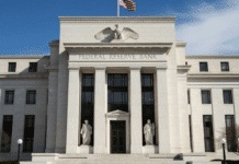 La Fed derriba el muro: El fin de las restricciones bancarias para el sector cripto ha llegado La Fed derriba el muro: El fin de las restricciones bancarias para el sector cripto ha llegado