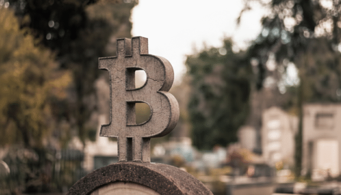 Bitcoin RIP Bitcoin alcanza 467 declaraciones de muerte mientras su red genera $30 millones diarios en ingresos mineros