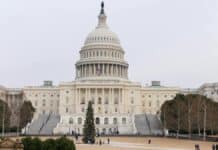 Sin acuerdo pero con avances: Así finalizó la reunión a puerta cerrada entre gigantes de Wall Street y líderes cripto Sin acuerdo pero con avances: Así finalizó la reunión a puerta cerrada entre gigantes de Wall Street y líderes cripto