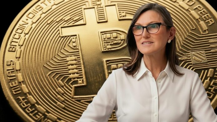 Cathie Wood Bitcoin Bitcoin frente a las stablecoins: La razón por la que Cathie Wood redujo su precio objetivo para la cripto líder