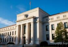 La Fed confirma que las stablecoins son más eficientes que los bancos y Swift por esta razón Por qué las stablecoins podrían ser más eficientes que los bancos, según expertos de la Fed