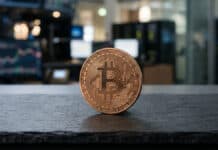 El smart money desafía el caos: Las ballenas compran $3.000 millones en medio de la crisis DeFi El smart money desafía el caos: Las ballenas compran $3.000 millones en medio de la crisis DeFi