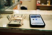Stablecoins como efectivo: la nueva propuesta contable del FASB Stablecoins como efectivo: la nueva propuesta contable del FASB (imagen generada por IA)