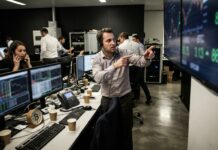 Bitcoin supera los 86.000 dólares impulsado por el Nasdaq y factores macroeconómicos Bitcoin supera los 86.000 dólares impulsado por el Nasdaq y factores macroeconómicos (imagen generada por IA)